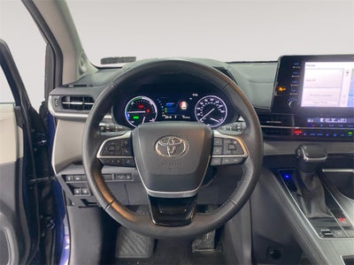 2021 Toyota SIENNA LTD AWD Limited 7 Passenger
