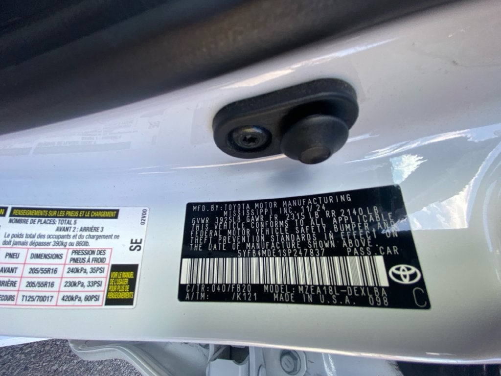 2025 Toyota Corolla LE