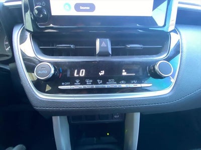 2024 Toyota COROLLA CROSS HV Hybrid SE