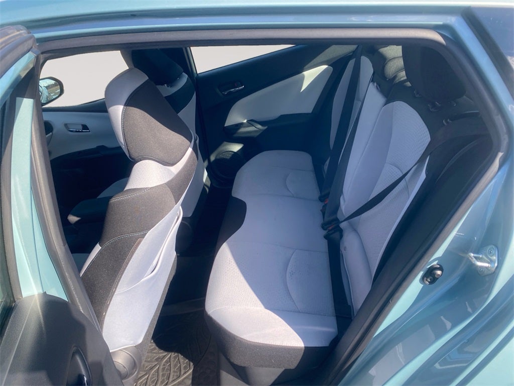 2020 Toyota PRIUS LE