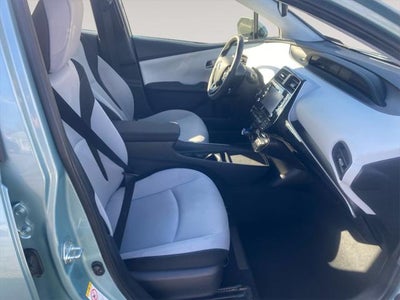 2020 Toyota PRIUS LE