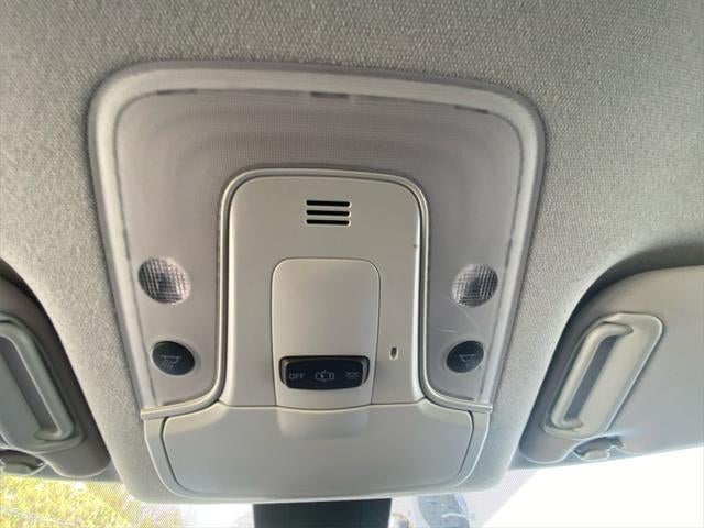 2019 Toyota PRIUS LE