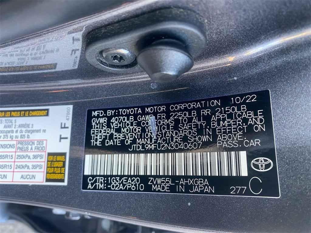 2022 Toyota PRIUS XLE AWD-e