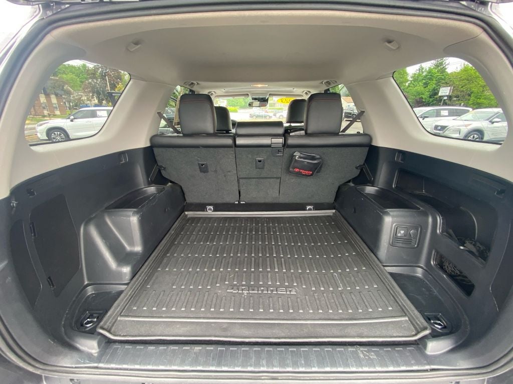2023 Toyota 4RUNNER TRD Off-Road Premium