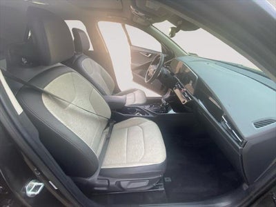 2023 Kia Niro SX