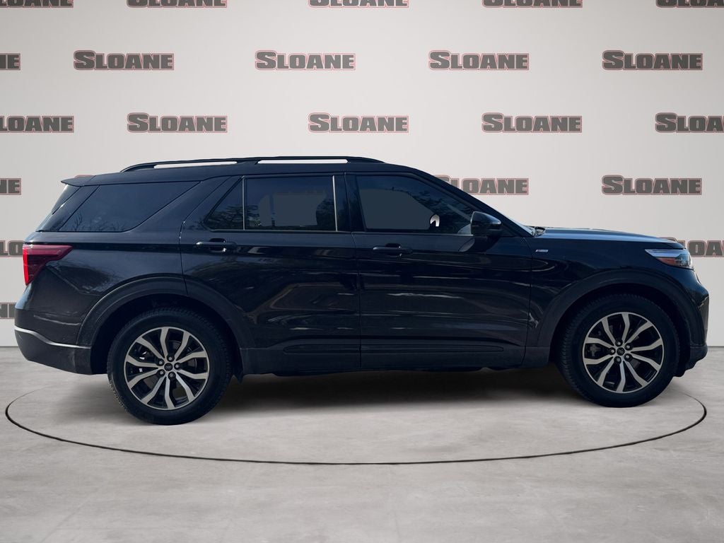 2022 Ford Explorer ST-Line