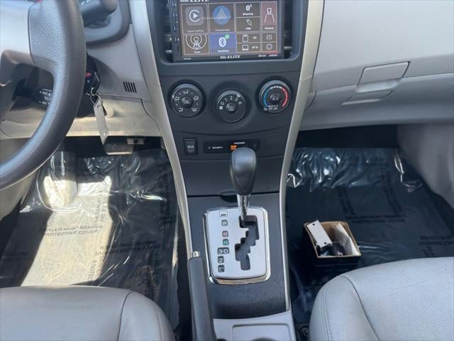 2010 Toyota COROLLA LE