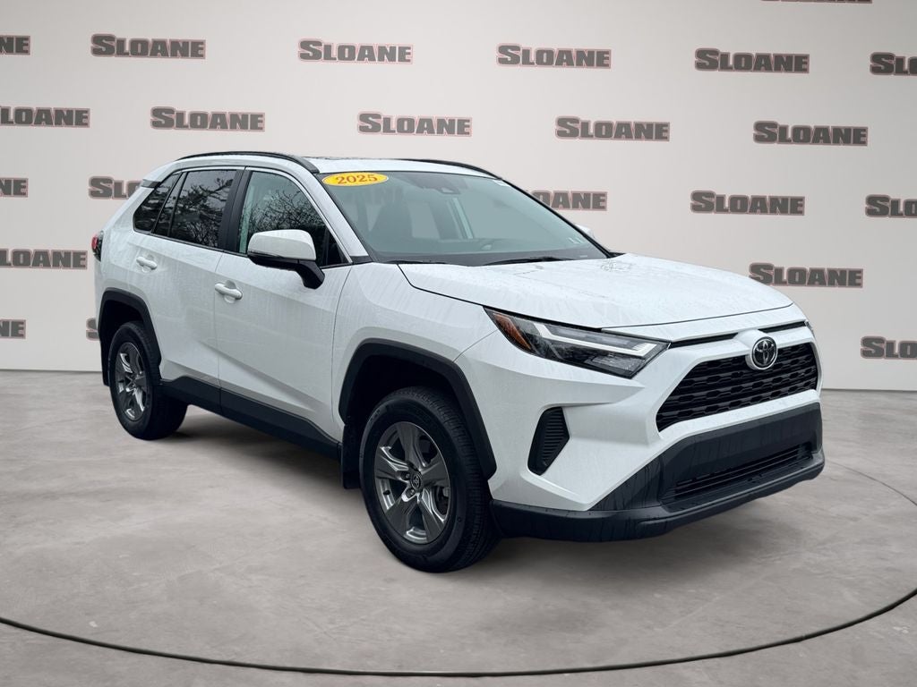 2025 Toyota RAV4 XLE