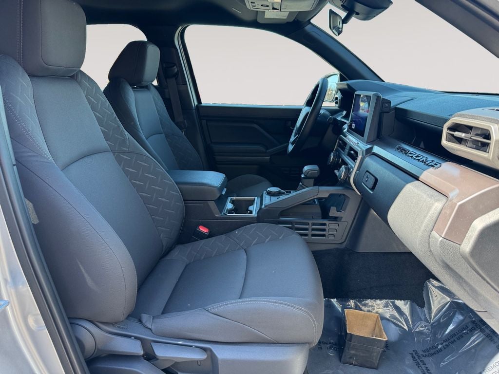 2025 Toyota TACOMA SR5 SR5