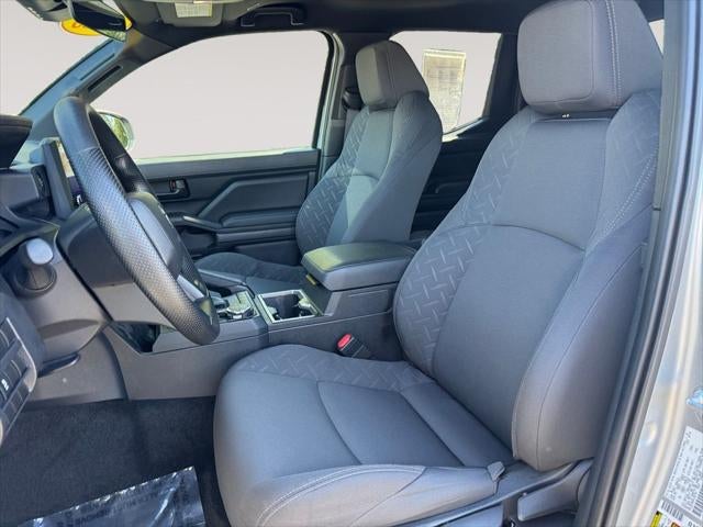 2025 Toyota TACOMA SR5 SR5