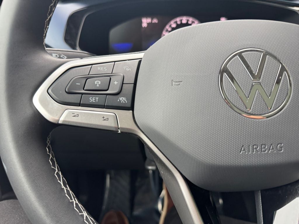 2024 Volkswagen Taos 1.5T SE