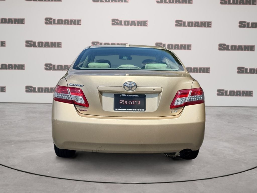 2011 Toyota CAMRY LE