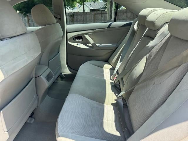 2011 Toyota CAMRY LE