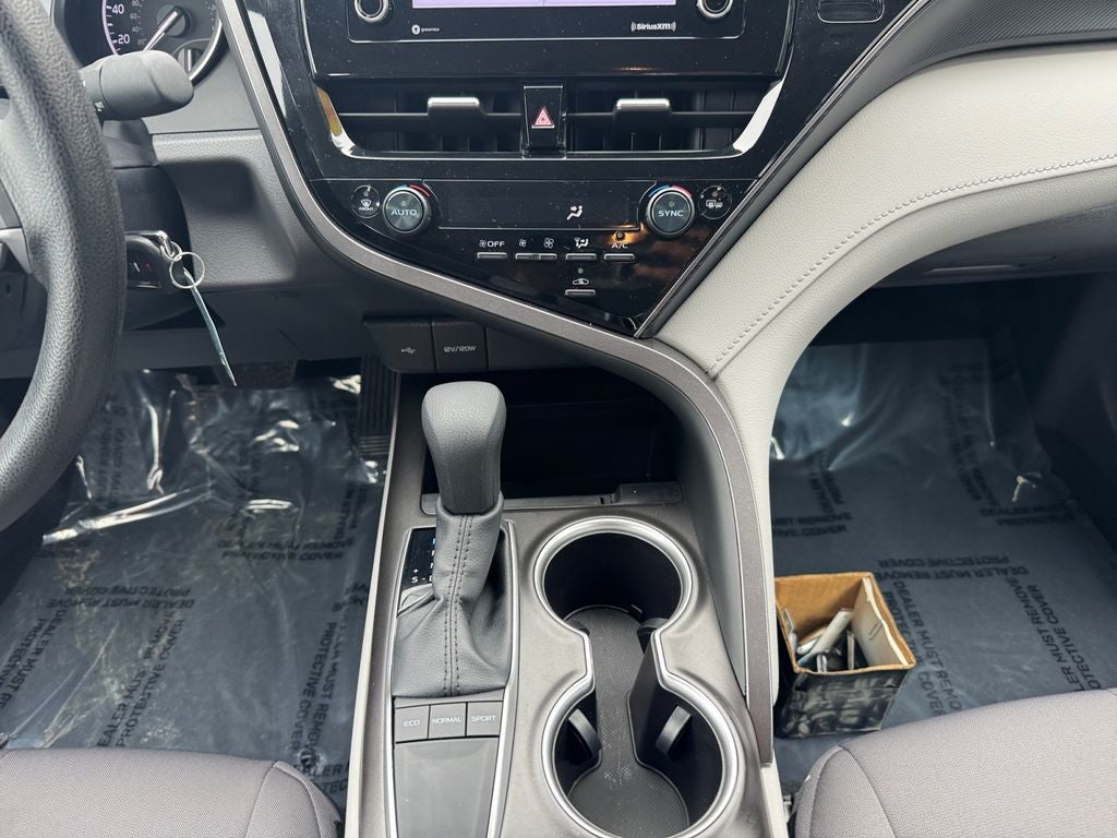 2024 Toyota CAMRY LE