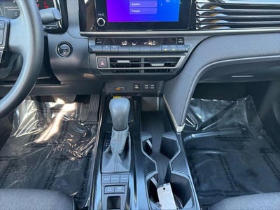 2025 Toyota CAMRY LE
