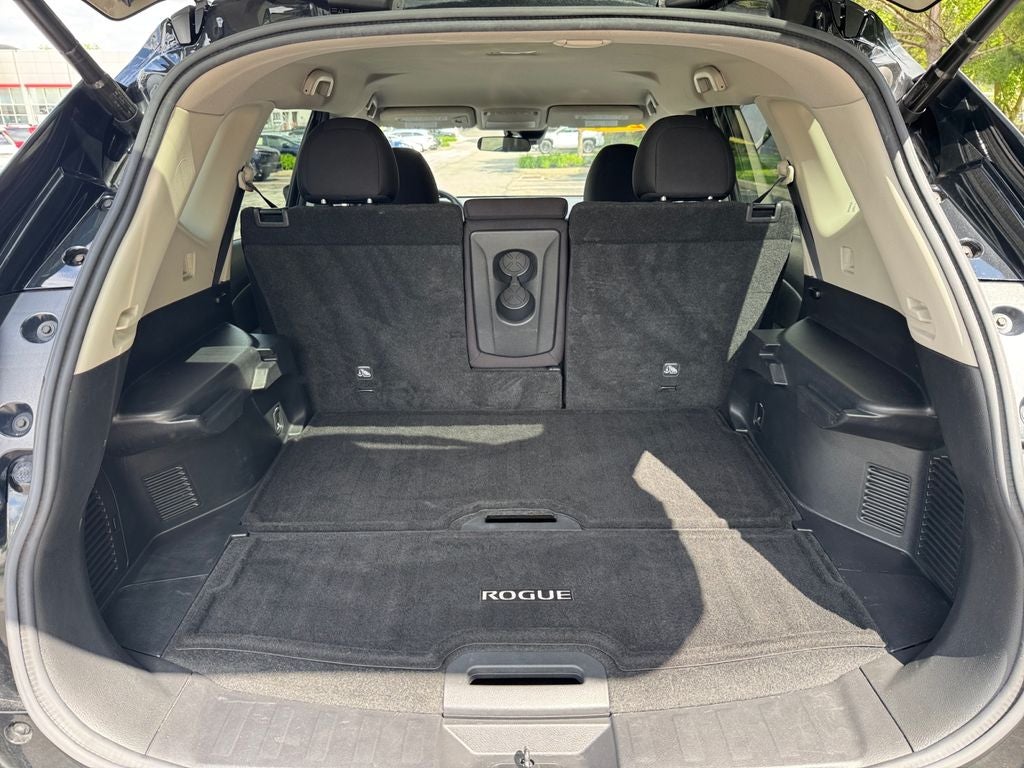 2020 Nissan Rogue SV