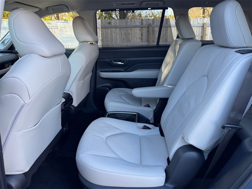 2025 Toyota GRAND HIGHLANDER Limited
