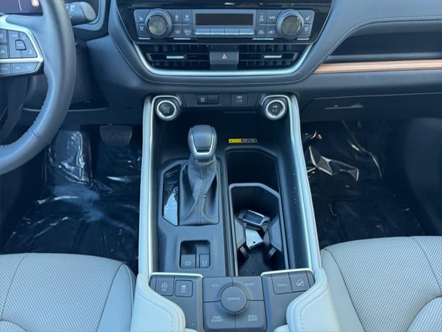 2025 Toyota GRAND HIGHLANDER Limited