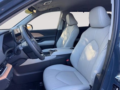 2025 Toyota GRAND HIGHLANDER Limited