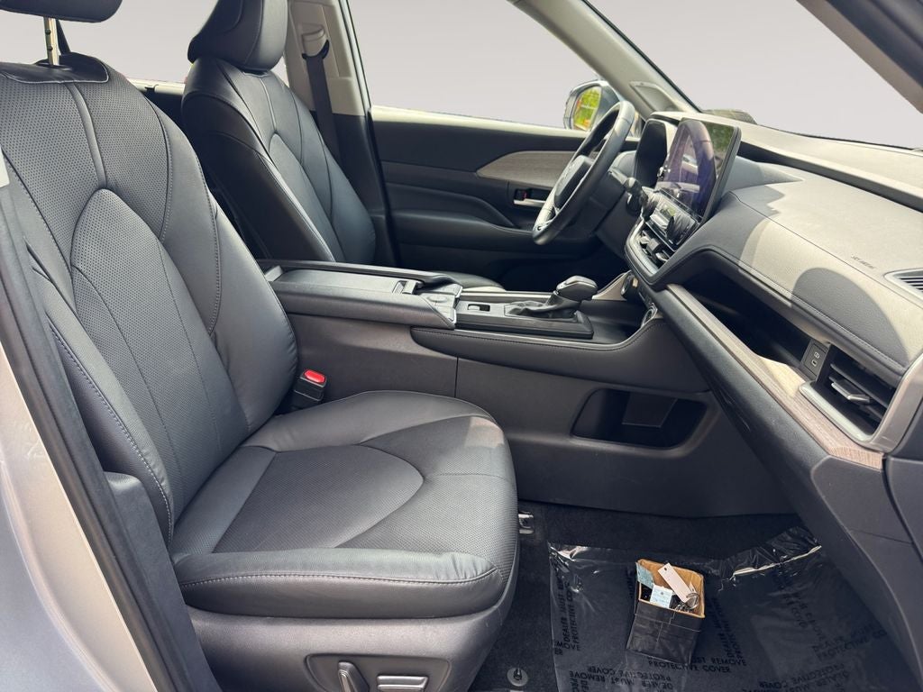 2024 Toyota GRAND HIGHLANDER Limited