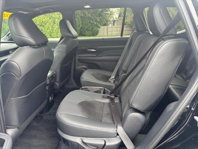 2026 Toyota Grand Highlander Hybrid MAX Platinum