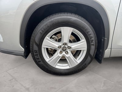 2020 Toyota Highlander LE