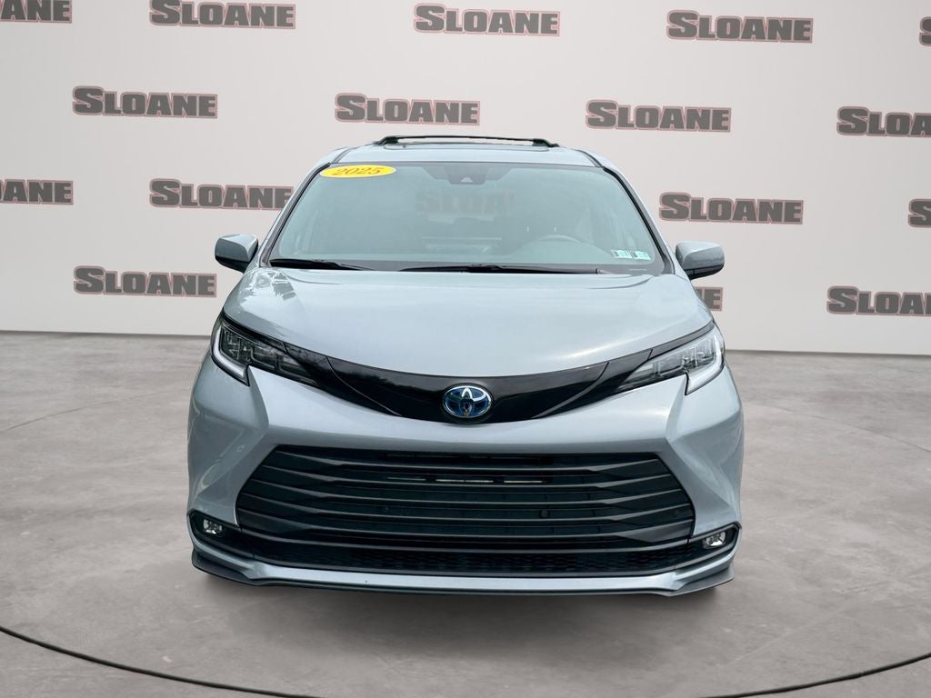 2025 Toyota SIENNA XLE AWD Woodland Edition