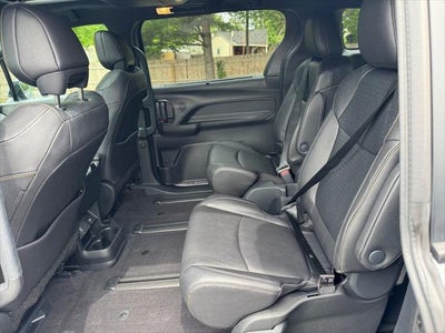 2025 Toyota SIENNA XLE AWD Woodland Edition