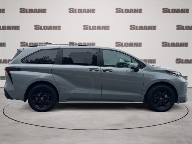 2025 Toyota SIENNA XLE AWD Woodland Edition