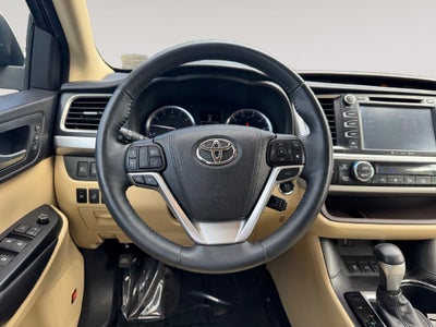 2016 Toyota Highlander Limited Platinum V6