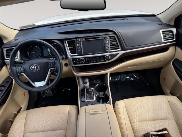 2016 Toyota Highlander Limited Platinum V6