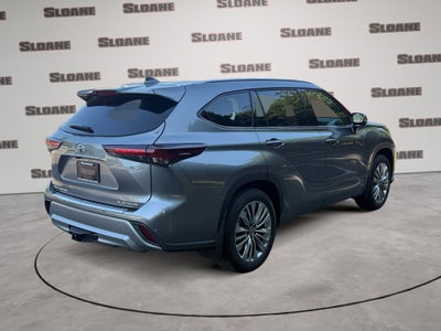 2026 Toyota Highlander Hybrid Platinum
