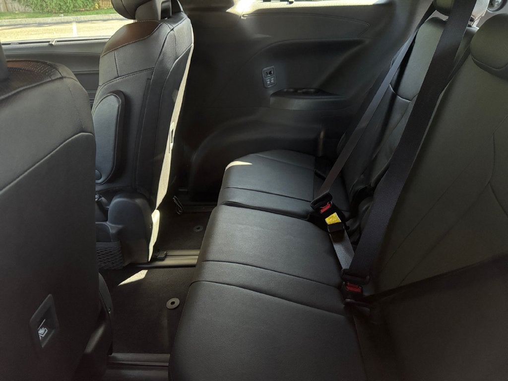 2026 Toyota Sienna Platinum 7 Passenger