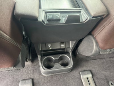 2024 Toyota Sienna Platinum 7 Passenger