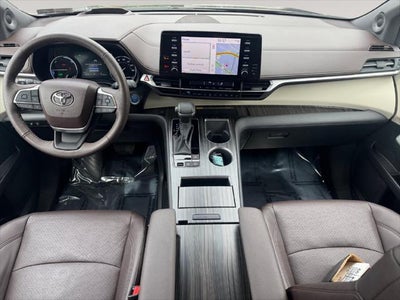 2024 Toyota Sienna Platinum 7 Passenger