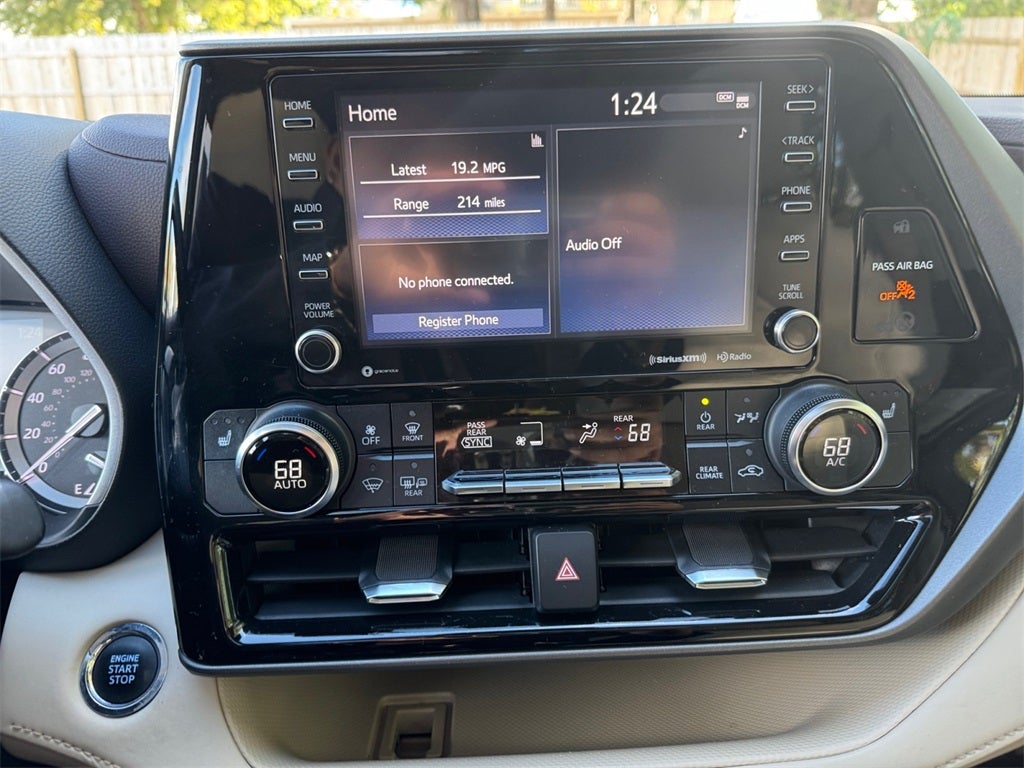 2022 Toyota HIGHLANDER XLE