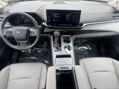 2025 Toyota Sienna XLE 7 Passenger