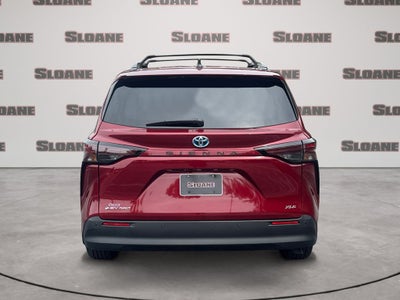2025 Toyota Sienna XLE 7 Passenger