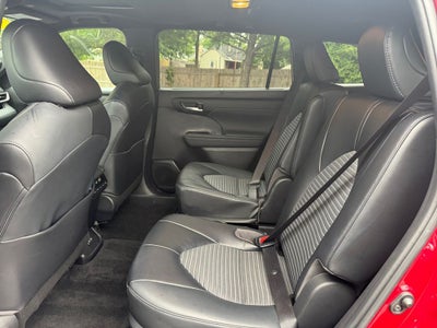 2023 Toyota Highlander XSE
