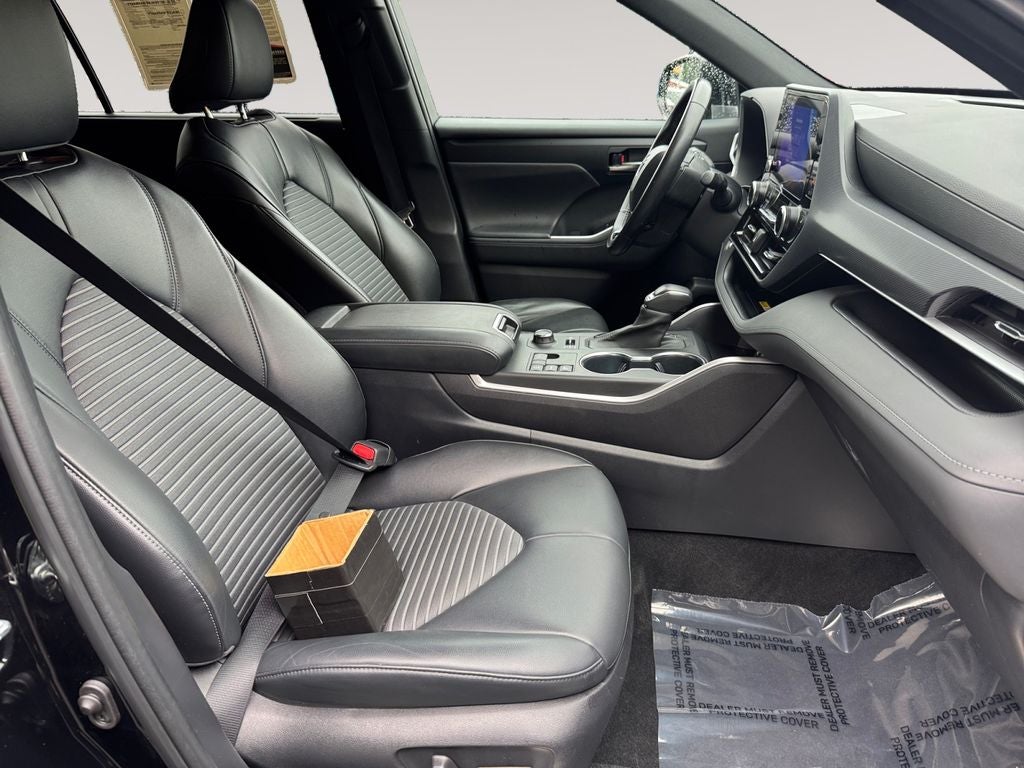 2023 Toyota Highlander XSE