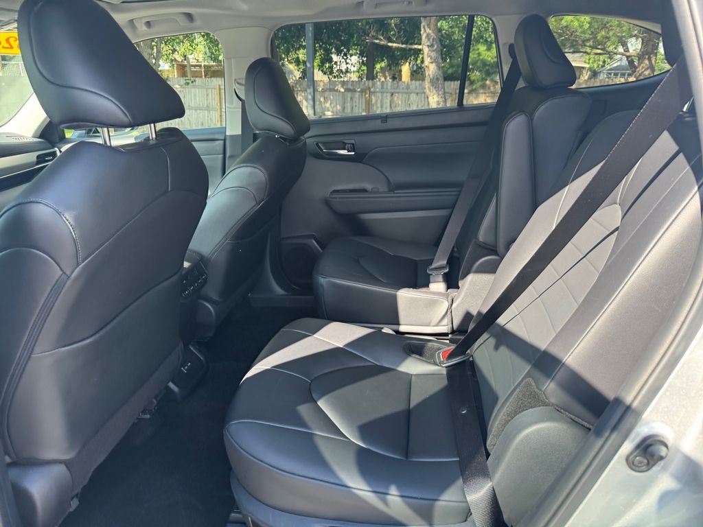2024 Toyota Highlander XLE