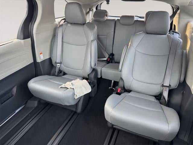 2024 Toyota SIENNA XLE AWD XLE 7 Passenger