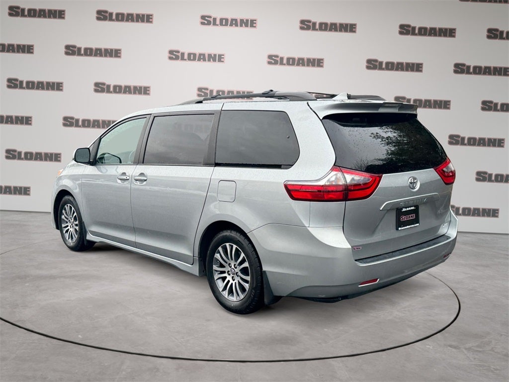 2020 Toyota SIENNA XLE 3.5L XLE