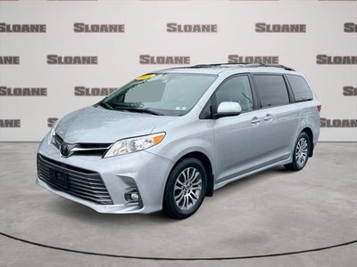 2020 Toyota SIENNA XLE 3.5L XLE