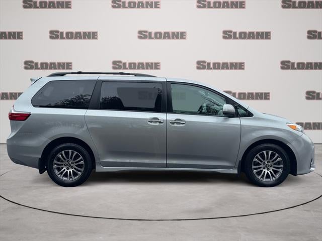 2020 Toyota SIENNA XLE 3.5L XLE