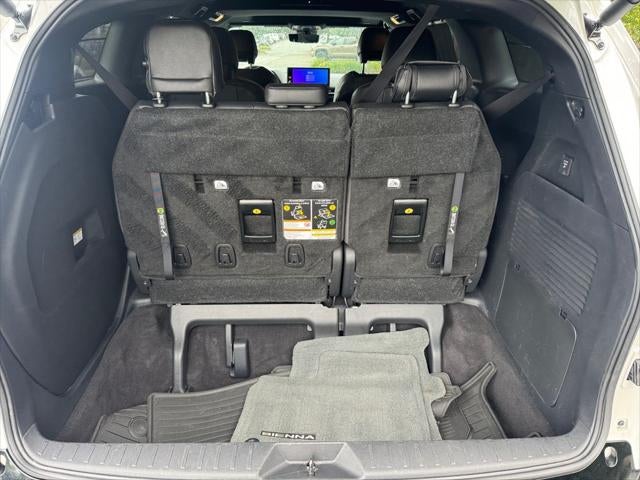 2025 Toyota Sienna Limited 7 Passenger