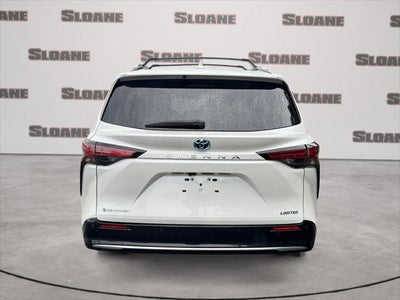 2025 Toyota Sienna Limited 7 Passenger