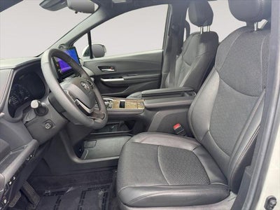 2025 Toyota Sienna Limited 7 Passenger