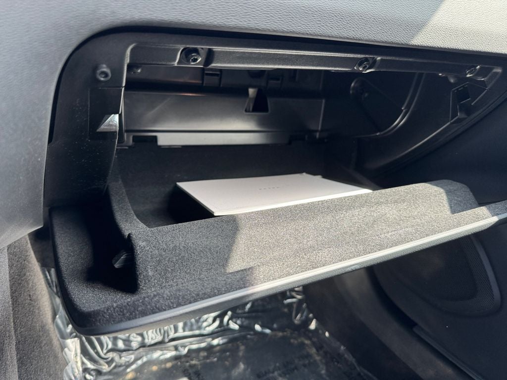2024 Volvo S60 B5 Core Dark Theme