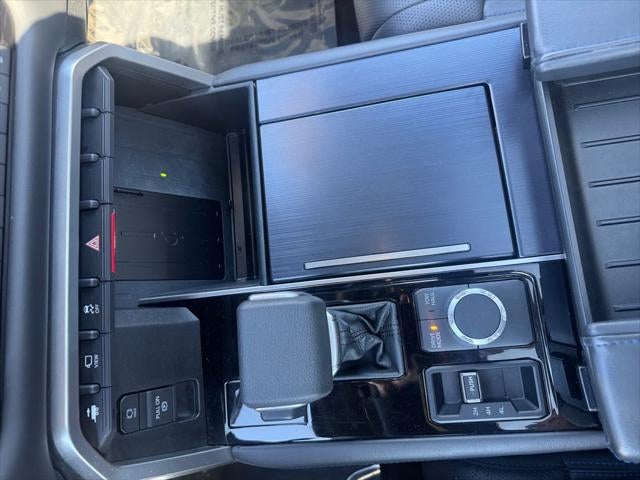 2023 Toyota SEQUOIA 4WD Platinum